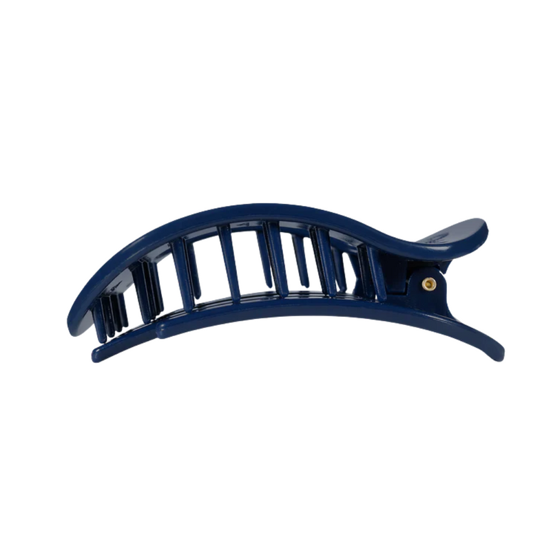 Unwind and relax with the new TELETIES Flat Round Hair Clip! Designed with the same innovative material that is nearly unbreakable, this clip is perfect for lying down, doing yoga or simply laying back without discomfort.&nbsp;