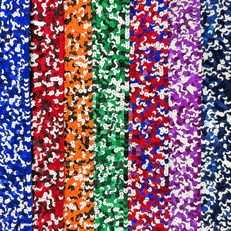 Meet our Sequin Spirit 1.75" Gameday Bag Straps! Score major style points this gameday! These adorable, team colored sequin straps are the perfect way to elevate your gameday outfit and show your spirit in style.


The perfect addition to your favorite handbag!