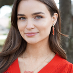 Show off your Georgia Bulldogs pride with these playful Autograph Enamel Earrings. Lightweight and polished, they add a spirited touch to any look, whether you're cheering at the game or going about your day. Perfect for fans who like to combine style with team spirit!