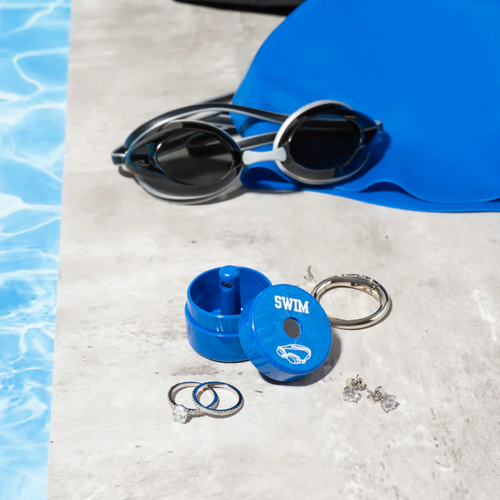 Keep your small jewelry safe from chlorine damage with the Swim Lion Latch! This playful accessory lets you enjoy pool time without worrying about your favorite pieces. Dive in and sparkle worry-free!