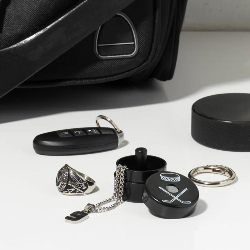 Keep your small jewelry safe while you’re on the ice with the Hockey Lion Latch! Printed in sleek Gunmetal Black, this fun and functional accessory is perfect for hockey lovers who want to keep their favorite pieces secure during every game. Stay stylish and worry-free on the rink!