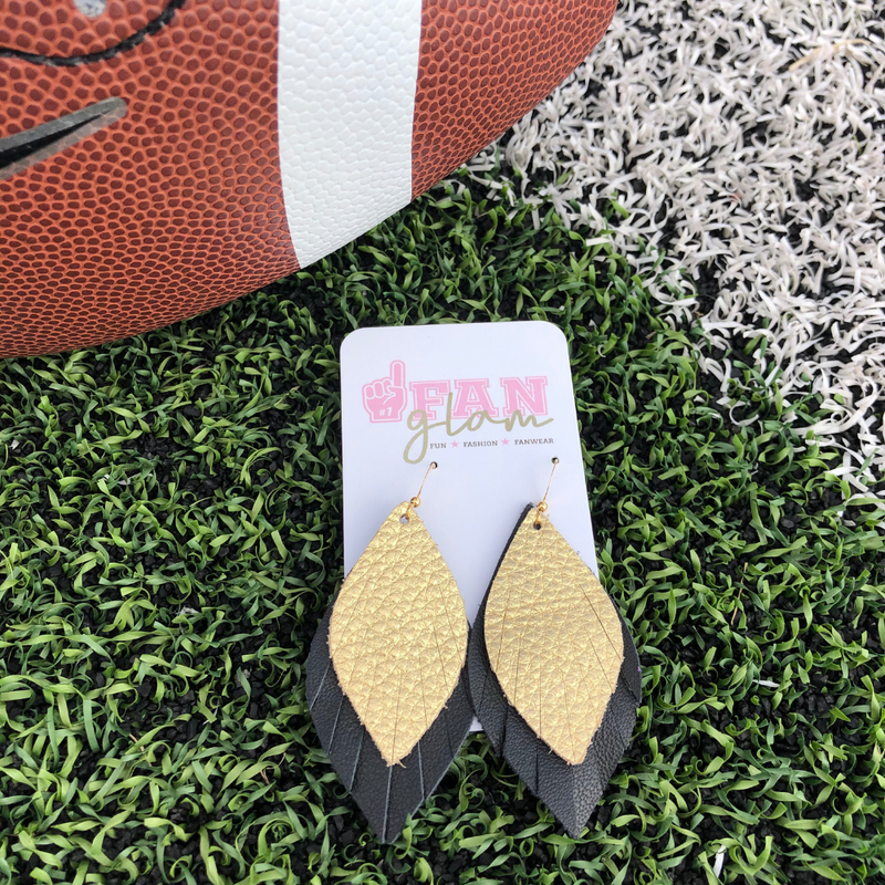 Support your favorite teams by creating the perfect Gameday Duo!   Our 2-color leather combo earrings are perfect to coordinate with your tailgate ensemble. 