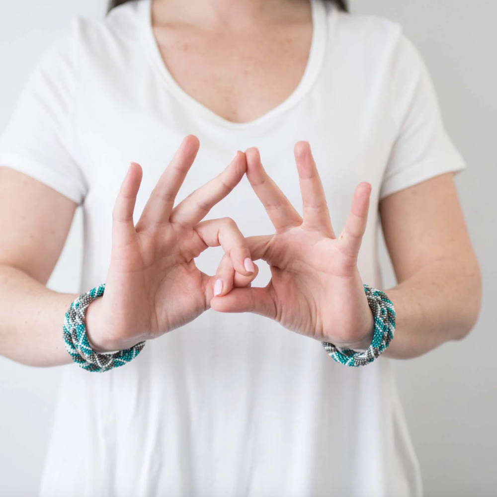 Zeta Tau Alpha Hand Sign